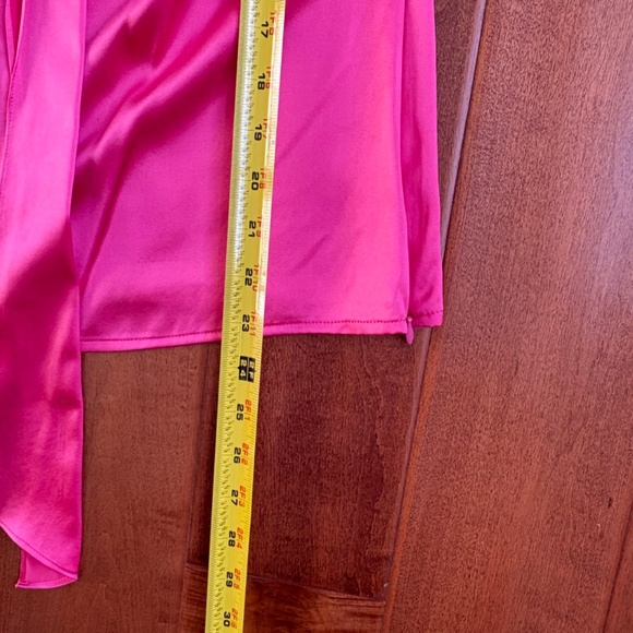 Doncaster Collection 100% Silk Tie-Front Blouse Size 2 Pink - Picture 9 of 10
